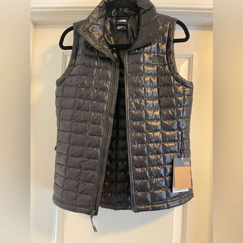 The North Face Thermoball Vest in Small *NWT*